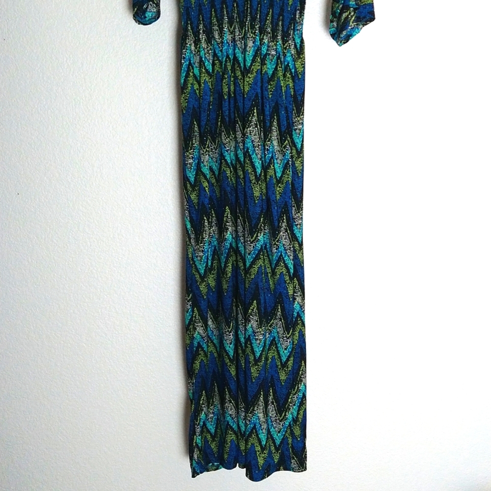 Christina Love Aztec Print Multi  Color Maxi Dress V neck Keyhole back Size M - Picture 2 of 8